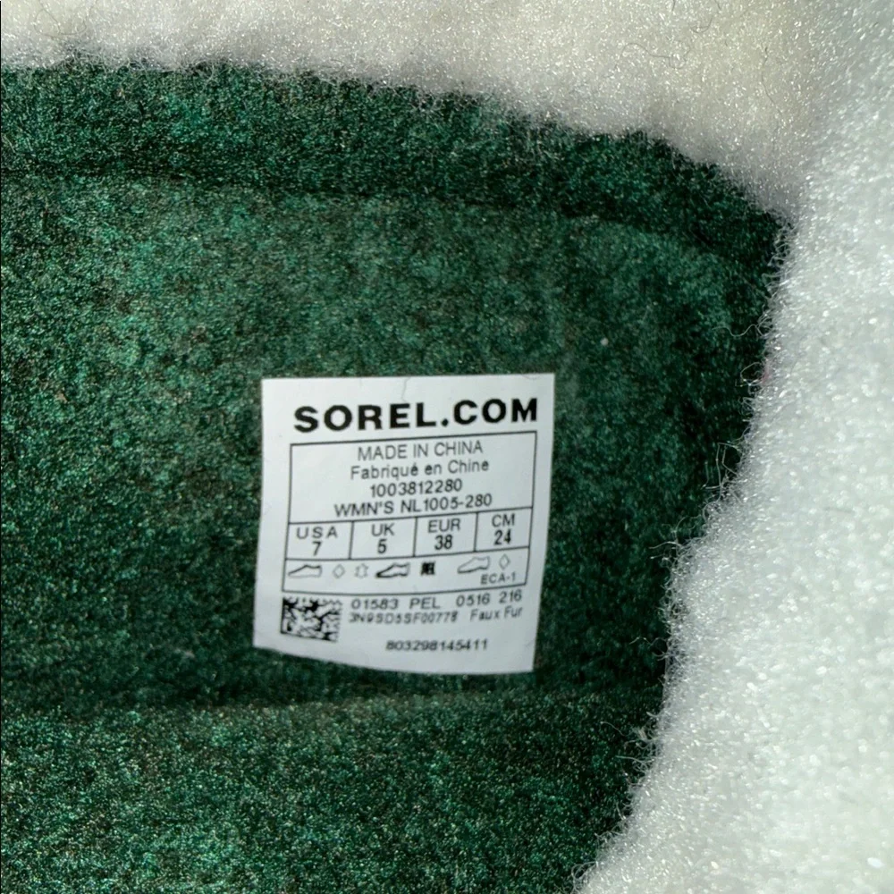 NWT Sorel Caribou boots size 7 - Picture 6 of 6